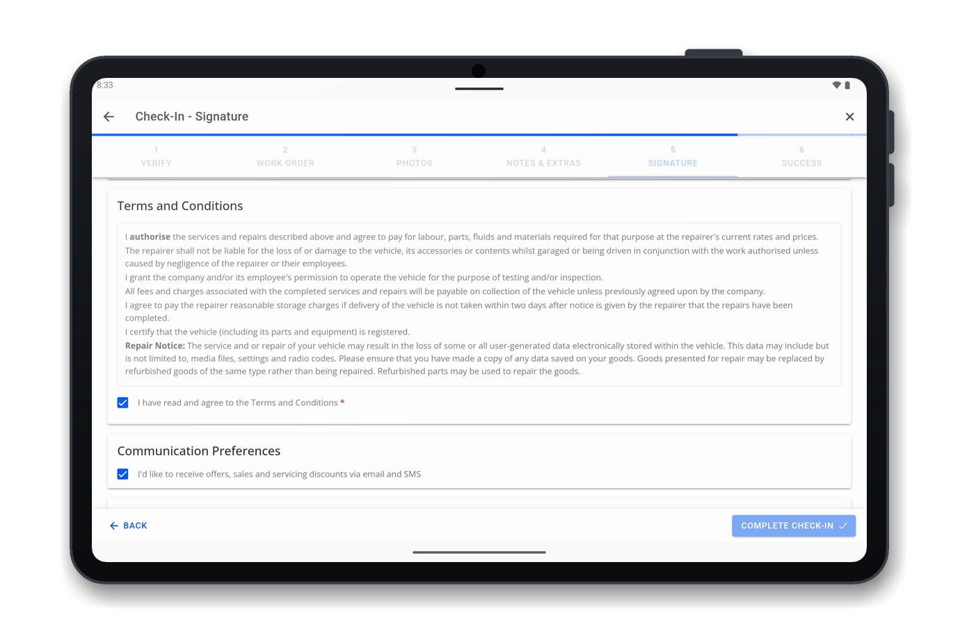 OMNI Check-In: customer signing on the tablet